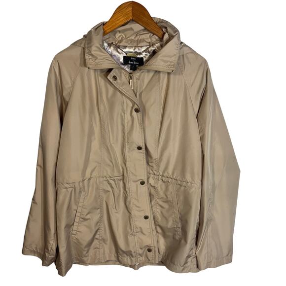 Dennis by Dennis Basso Jackets & Blazers - Dennis Basso Beige Jacket Windbreaker Polyester Women's Size Medium